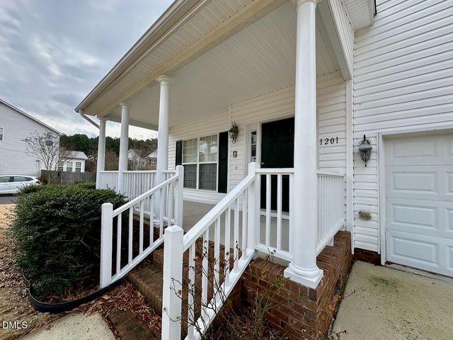 1201 Woodlands Creek Way, Apex, NC 27502