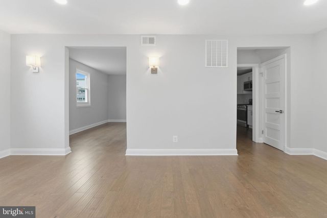 2203 SOUTHERN AVE, Baltimore, MD 21214