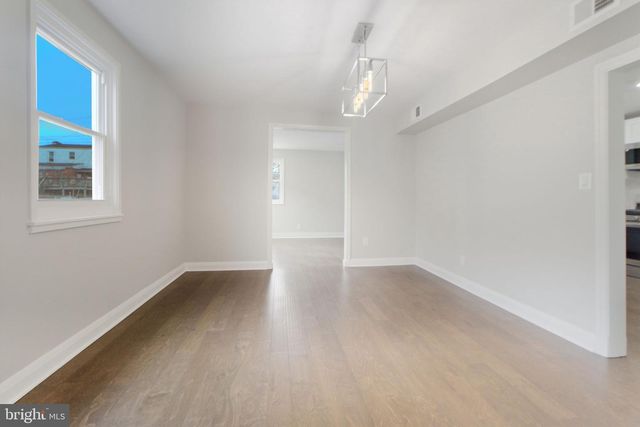 2203 SOUTHERN AVE, Baltimore, MD 21214