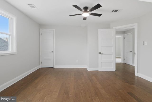 2203 SOUTHERN AVE, Baltimore, MD 21214