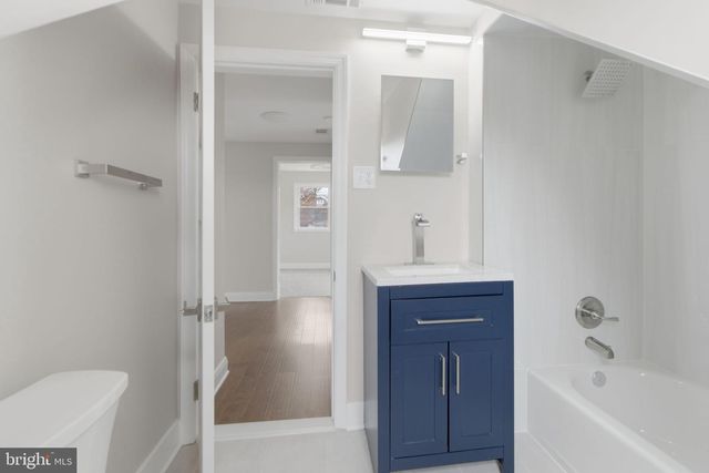 2203 SOUTHERN AVE, Baltimore, MD 21214