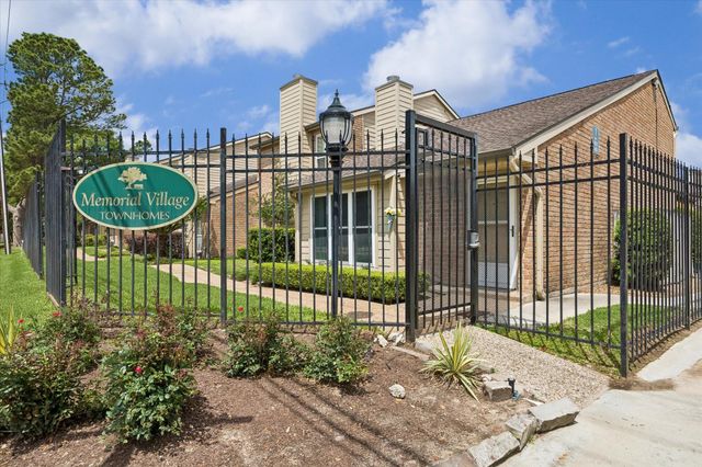 11840 Barryknoll Lane 8, Houston, TX 77024