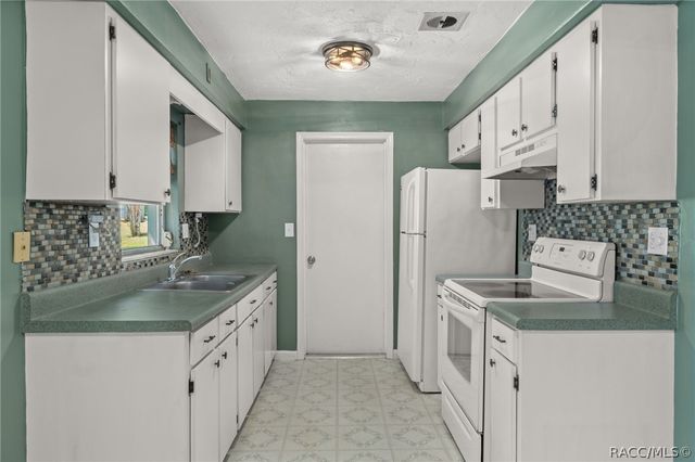 75 S Osceola Street, Beverly Hills, FL 34465