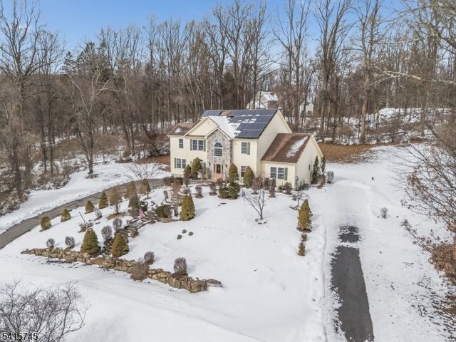 3 Elk Ridge Rd, Lebanon Twp., NJ 07830