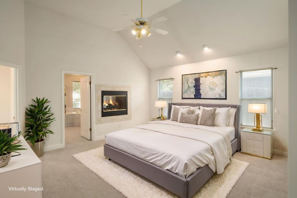 Image 28 of property listing at 6572 N Selland Avenue, Fresno, CA 93711