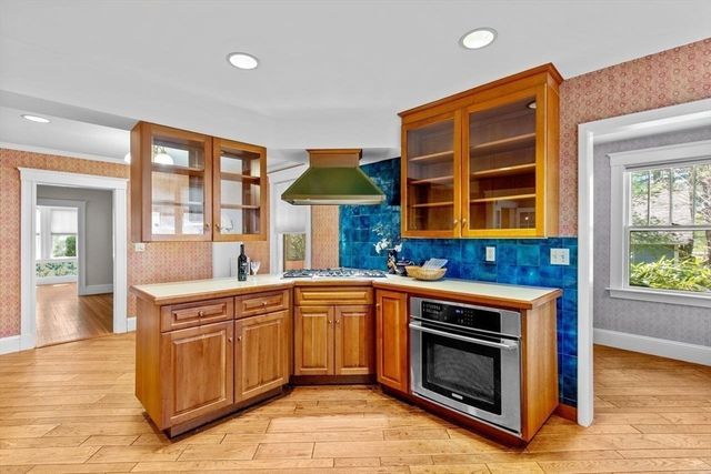 301 Highland Ave, Randolph, MA 02368