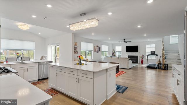 87 AARON TRUEHART WAY, Titusville, NJ 08560