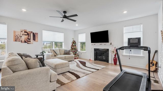 87 AARON TRUEHART WAY, Titusville, NJ 08560