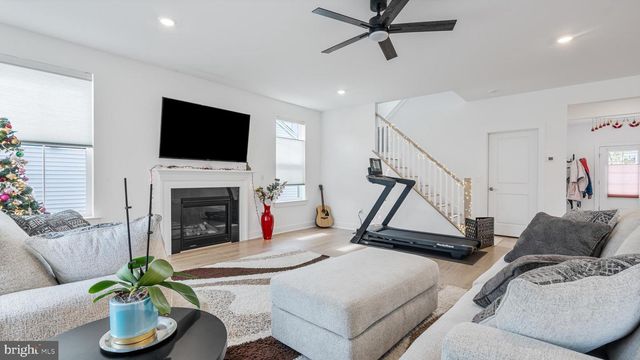 87 AARON TRUEHART WAY, Titusville, NJ 08560