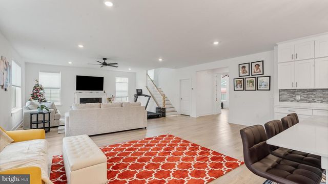 87 AARON TRUEHART WAY, Titusville, NJ 08560