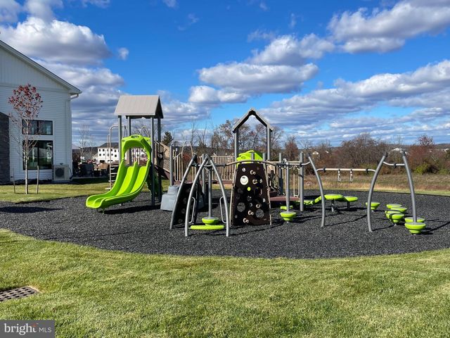 87 AARON TRUEHART WAY, Titusville, NJ 08560