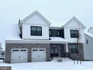 87 AARON TRUEHART WAY, Titusville, NJ 08560