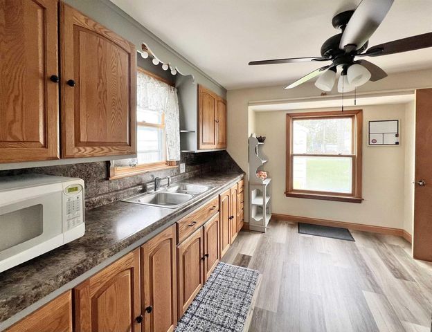 899 WAVERLY PLACE, Green Bay, WI 54304