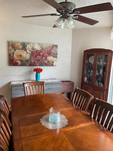9520 Seagrape Drive 106, Davie, FL 33324