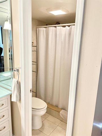 9520 Seagrape Drive 106, Davie, FL 33324