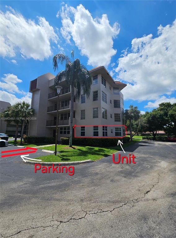 9520 Seagrape Drive 106, Davie, FL 33324
