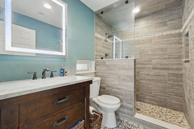 913 Ashland Court, Mansfield, TX 76063