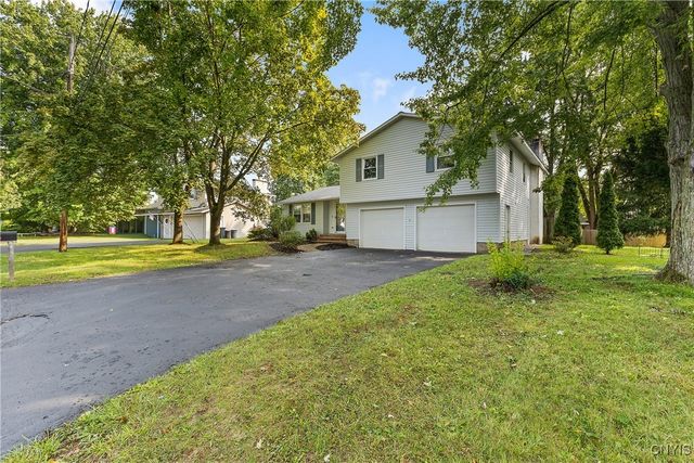 7728 Lemontree Lane, Clay, NY 13090