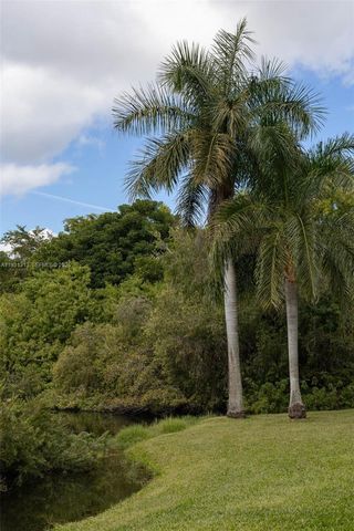 706 NW 87th Ave 212, Miami, FL 33172