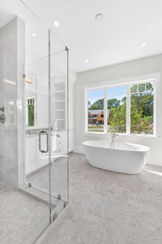 1 McSweeney Lane, Falmouth, MA 02540