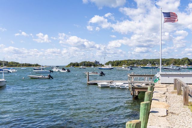 1 McSweeney Lane, Falmouth, MA 02540