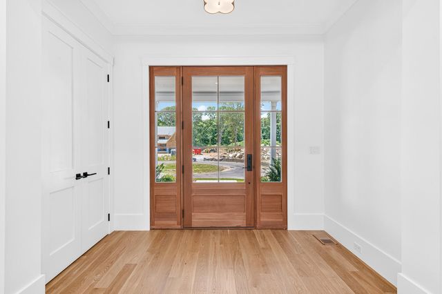 1 McSweeney Lane, Falmouth, MA 02540