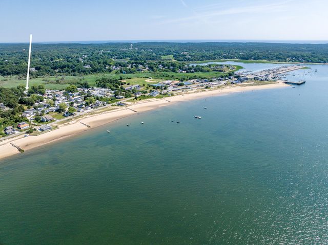 2067 Weatherly Avenue, Wellfleet, MA 02667