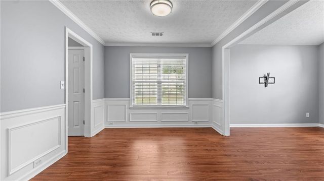 450 Manor Glen Drive, Suwanee, GA 30024