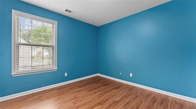 450 Manor Glen Drive, Suwanee, GA 30024