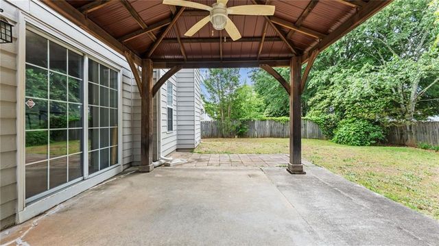 450 Manor Glen Drive, Suwanee, GA 30024