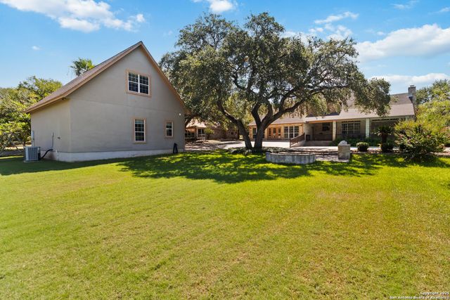 230 Montwood, Seguin, TX 78155
