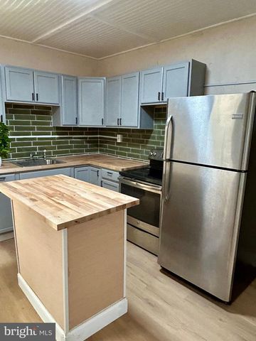 4050 CAMBRIDGE ST, Philadelphia, PA 19104