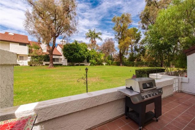 1323 Calle Lozano, Camarillo, CA 93012