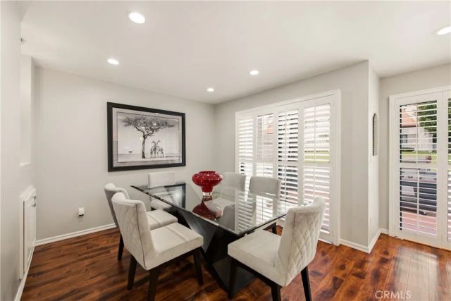 1323 Calle Lozano, Camarillo, CA 93012