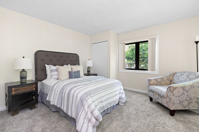 1100 Salem St 75, Lynnfield, MA 01940