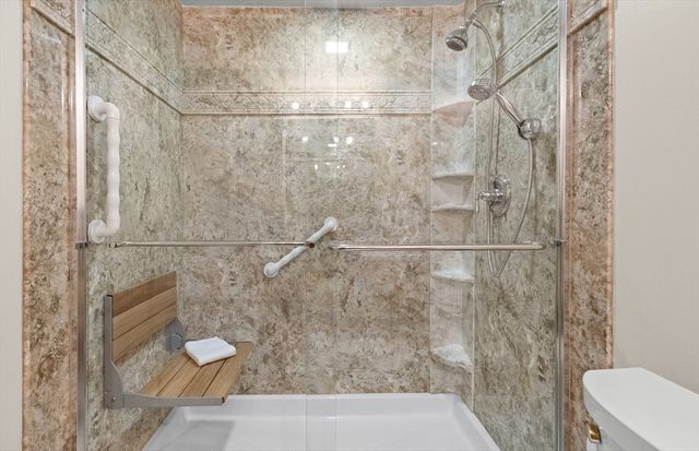 1100 Salem St 75, Lynnfield, MA 01940