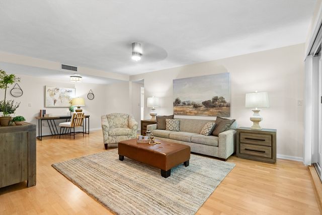 1100 Salem St 75, Lynnfield, MA 01940