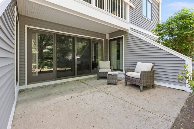 1100 Salem St 75, Lynnfield, MA 01940