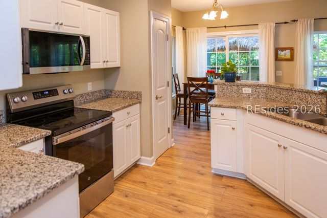 20 Hanahan Ln, Hilton Head Island, SC 29926