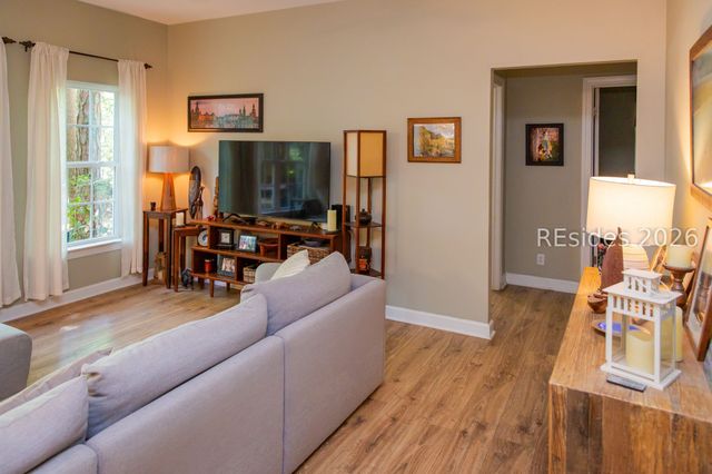 20 Hanahan Ln, Hilton Head Island, SC 29926