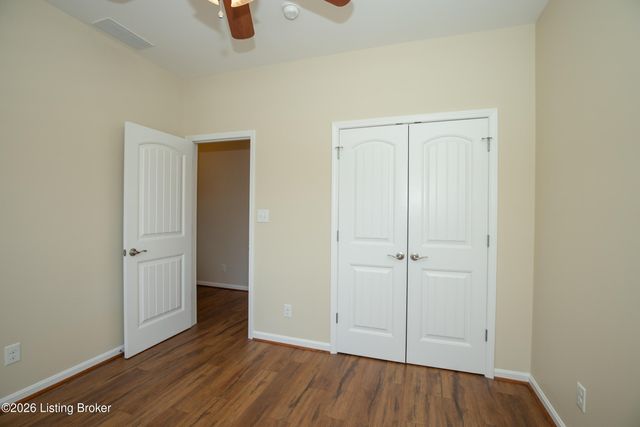 3411 Eastbrook Dr, La Grange, KY 40031