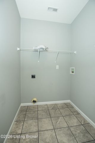 3411 Eastbrook Dr, La Grange, KY 40031