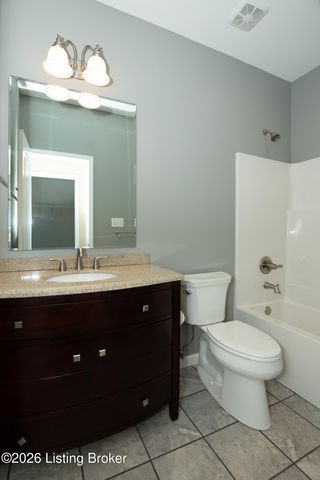 3411 Eastbrook Dr, La Grange, KY 40031