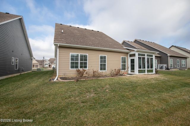 3411 Eastbrook Dr, La Grange, KY 40031