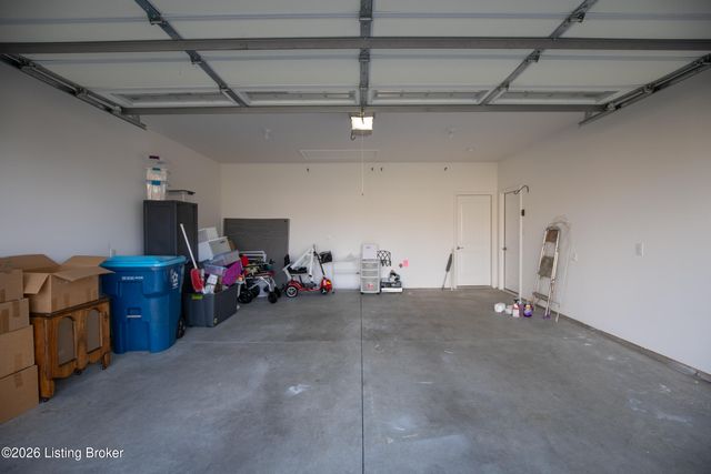 3411 Eastbrook Dr, La Grange, KY 40031