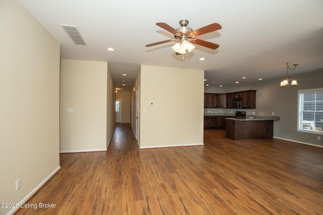 3411 Eastbrook Dr, La Grange, KY 40031