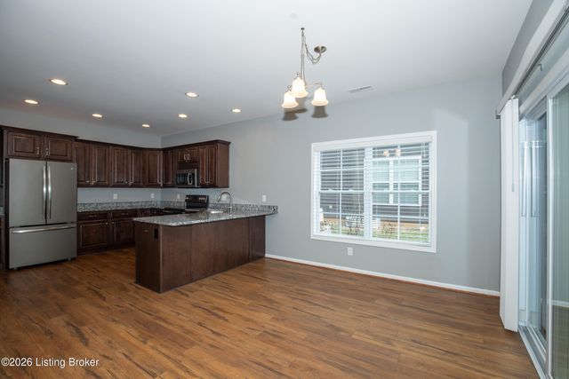 3411 Eastbrook Dr, La Grange, KY 40031