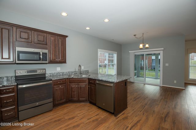 3411 Eastbrook Dr, La Grange, KY 40031