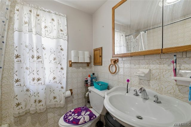 159 Eastland Parkway, Cheektowaga, NY 14225