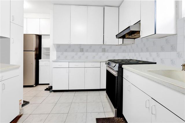 2580 Ocean Parkway 2K, Brooklyn, NY 11235